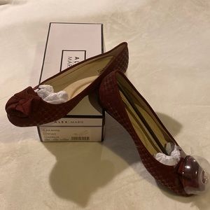 New Alex Marie size 7M color Nouvelle flats